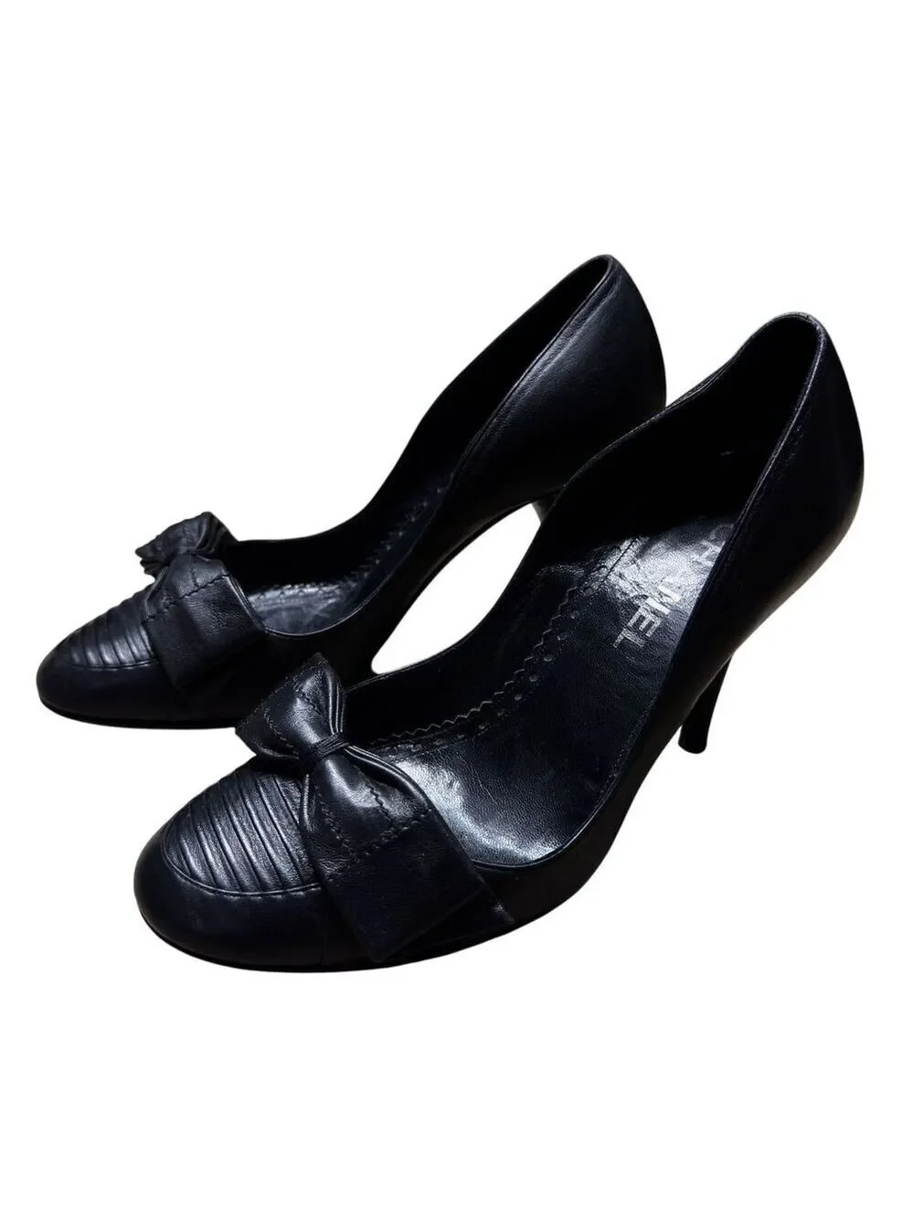 Chanel Vintage 2000s Leather Ribbed Toe Bow Pumps EU 38 Heel 3.75